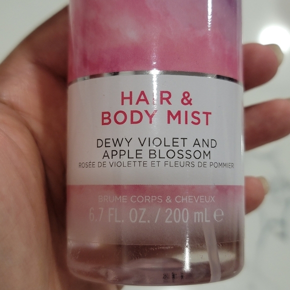 Beauty Bundle set of 4, 2 sprays and 2 creams - Picture 11 of 17